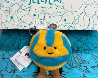 Llavero de peluche de voleibol Jellycat, adorable adorno para bolso con forma de balón deportivo, lindo juguete de peluche, regalo perfecto para los amantes del deporte.