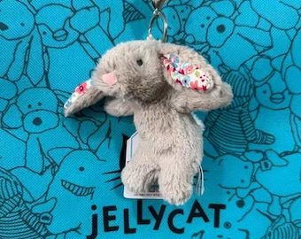 Llavero de peluche Jellycat Blossom Bashful con forma de conejito plateado, llavero de peluche con orejas florales, accesorio suave de peluche para bolso y mochila.
