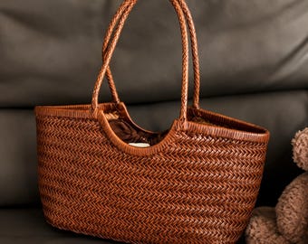 Bolso tote de piel de vaca tejido a mano / Bolso de hombro Intrecciato para mujer / Regalo para esposa y madre /