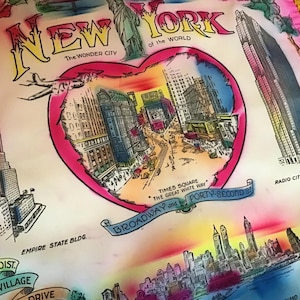 New York VTG Satin Pillow Cover; Wonder City of the World; Clean Midcentury Souvenir; Bright Hot Pink Accents; Times Square; Roses and More