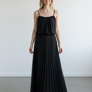 bisou bisou maxi dress Bisou Bisou Dresses | Bisou Bisou Pleated Floral Maxi Dress Size 4 New | Color: Pink/White | Size: 4