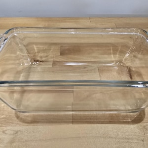 Anchor Ovenware Clear Glass Bread Loaf Pan Loaf Dish Casserole 1.5 qt #1401 by Anchor Hocking