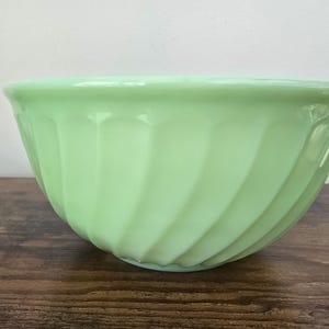 Vintage Fire King Jadeite Swirl 8&quot; Mixing Bowl Fire King Oven Ware Made in USA