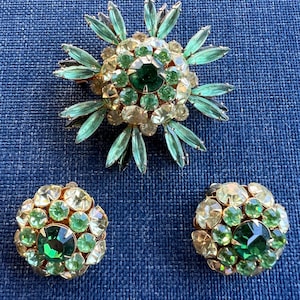 Judy Lee　Vintage　emerald green RS　brooch Vintage Judy Lee Rhinestone Brooch, Emerald Green Crystals