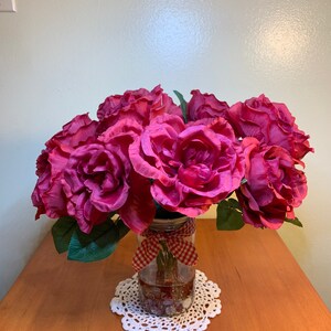 Country Red Rose Water Illusion
