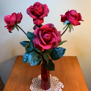 Red Rose Water Illusion