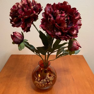 Winter Ranunculus Water Illusion