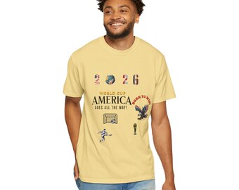 Maglietta grafica dei Mondiali di calcio America 2026 / Design del trofeo con l'aquila della Federazione calcistica statunitense