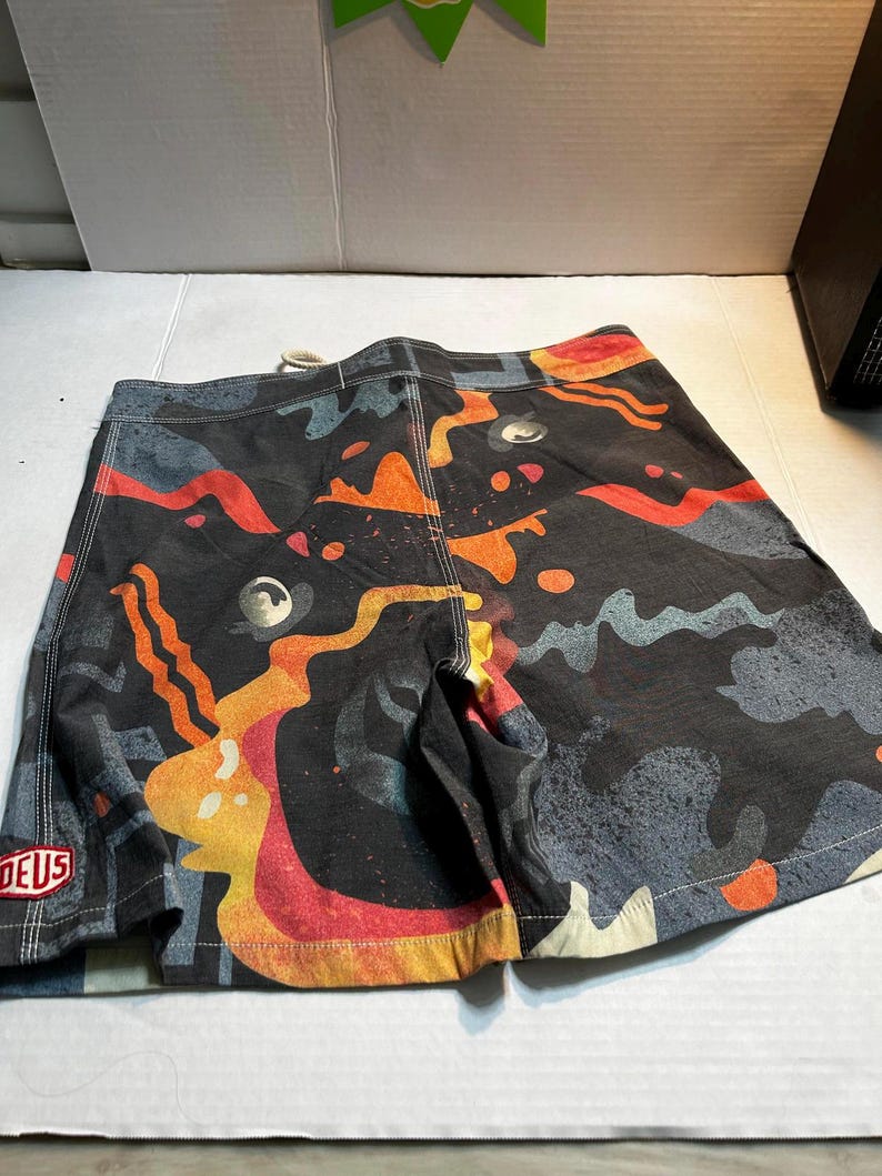 Deus Ex Machina Custom Boardshorts Herren Surf Canggu Bild 1