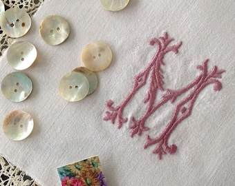 刺繍入りキルトスクエア、手芸用品、刺繍入りイニシャル、パッチワークスクエア、パーソナライズされたモノグラム、英国販売店
