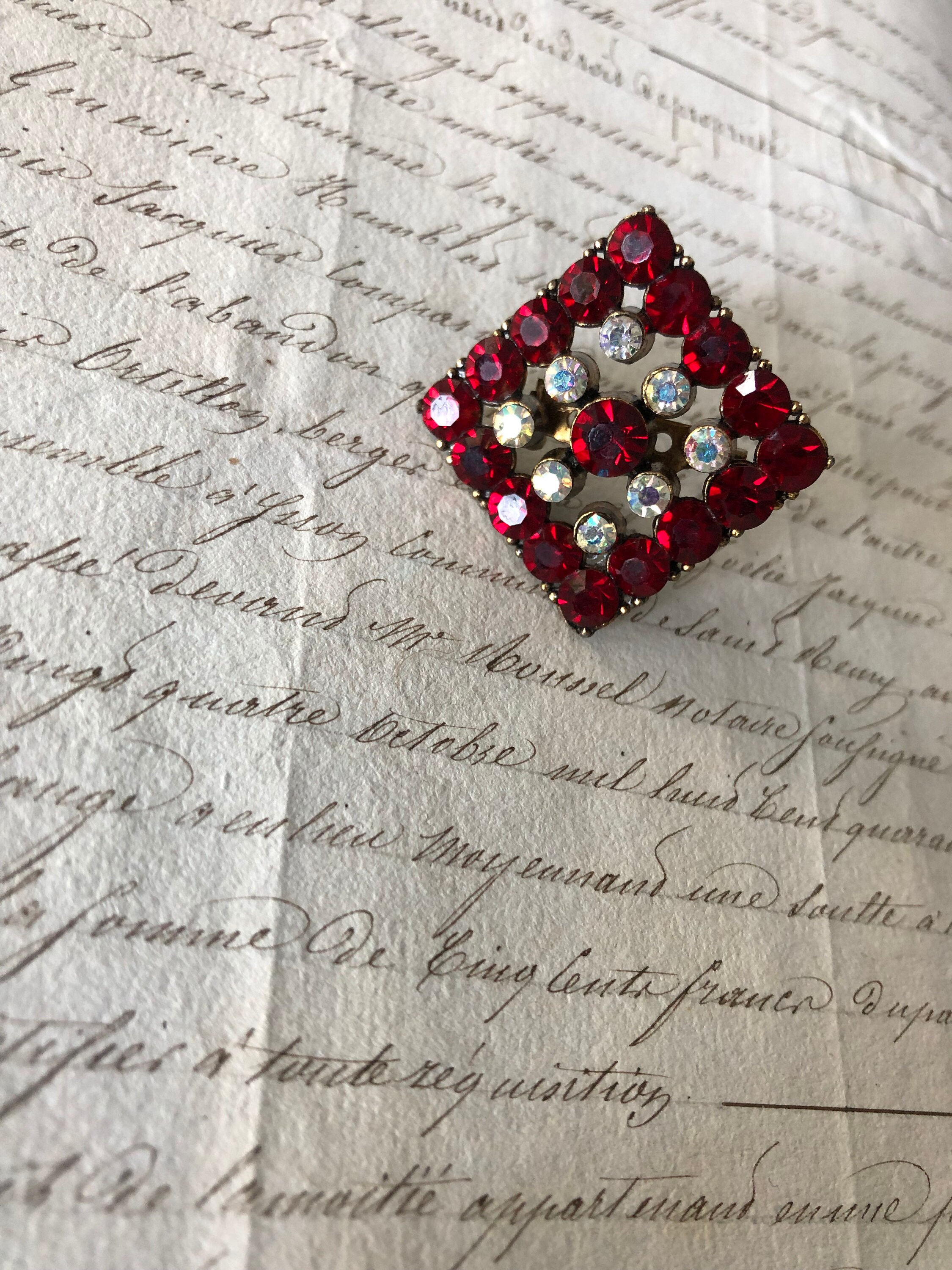 brooch jewellery uk