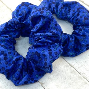 Blue Polka Dot Hair Scrunchies, Scrunchy Hair Tie, Cotton Fabric Scrunchies, Elastic Ponytail, Wrist Accessory, Women Teenager Girls Pony