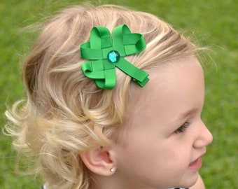 St Patricks Hair Bow, St Pattys Day, Shamrock Ribbon Sculpture, St Patricks Day Hair Clip, Green Hair Bow, Shamrock Hair Clip, 4 Leaf Clover