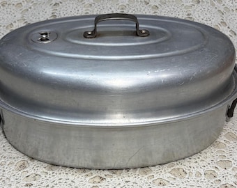 Vintage Mirro Large Roaster 877M Aluminum USA Vented Top Removable Rack 8-10 qt