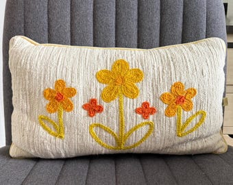 Vintage Nettle Creek Crewel Pillow | MCM Mod Floral Wool Embroidery Lumbar Cushion