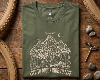 Camiseta de ciclismo de montanha, camiseta com estampa "Live to Ride", vestuário para aventuras ao ar livre.