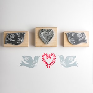 Timbro in gomma con uccello e cuore, timbro con colomba, timbro natalizio, timbro in legno per la creazione di biglietti, regalo artigianale
