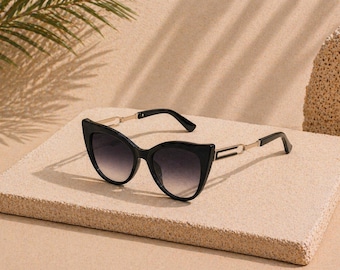 Vintage Black Cat Eye Sunglasses: Y2K Retro Sunnies - Etsy display picture 1