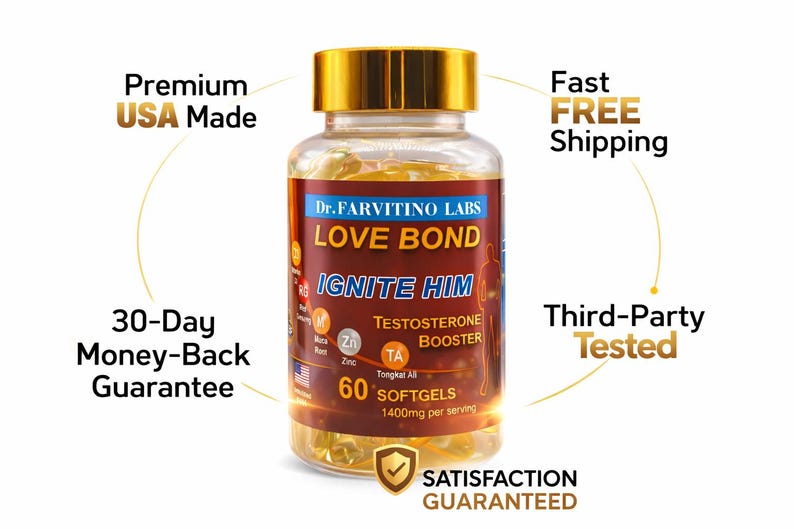 Op de afbeelding: Een doorzichtige fles met een gouden dop gevuld met gele softgels. Het etiket luidt "LOVE BOND IGNITE HIM Testosteron Booster". Er staat ook "Premium USA Made" en "30-Day Money-Back Guarantee".