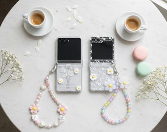 3D Daisy Phone Case for Samsung Galaxy Z Flip | Hinge Protection Wrist Strap