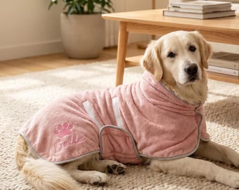 Serviette de bain personnalisée pour chien brodée | Serviette de toilette personnalisée avec nom d'animal de compagnie | Cadeau d'anniversaire pour maman chien | Un propriétaire de chien unique lui présente