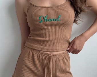 Ensemble de vêtement de détente brodé personnalisé - Ensemble de pyjama avec camisole et short prénom personnalisés,