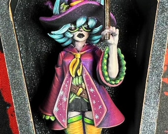 Hand Painted Mage Miniature | 75mm OOAK Display Figure | Dark Fantasy Horror Coffin Box