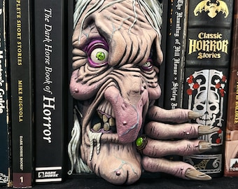 Hand-Painted Wicked Witch Book Nook, 3D Printed Bookshelf Insert