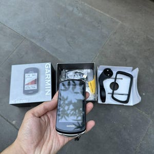 Garmin Edge 1040 – GPS Bike Computer with Precision Navigation, Long Battery Life & Advanced Performance Metrics