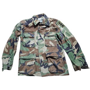 US Military Woodland Camo BDU Jacket 32nd Infantry Division Red Arrow Patch 19in