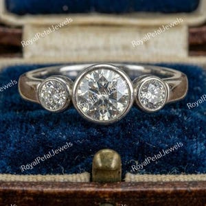 1920s Vintage 2Ct Round Cut Diamond Art Deco Engagement Ring In 935 Argentium Silver, 3 Stone Ring, Bezel Set Ring, Past Present Future Ring