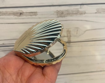 Sea Shell Compact Mirror, Pocket Mirror, Silver tone or Gold tone, DIY Project Base, Gift for Her, Bridesmaid Gift,Clam Shell Compact Mirror