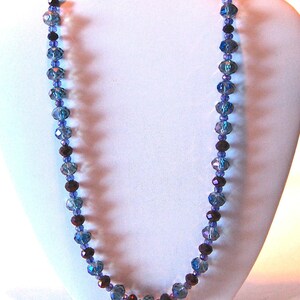 Collar de cuentas de cristal checo facetado de pavo real morado hecho a mano imagen 4