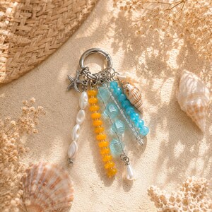 Ocean Beaded Keychain Seashell Bag Charm, Coastal Phone Charm, Blue Shell Purse Accessory, Beach Style Keyring, Summer Gift for Her