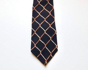 Vintage Men's Necktie, Howard Behar 1980's, Silk, Chainlink Pattern