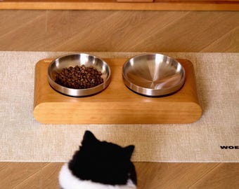 Minimalist Solid Wood Elevated Pet Bowl: One-of-a-Kind Natural Texture Feeder for Cats and Small Dogs, Raised Stand