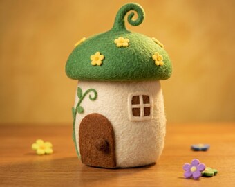 Decoración caprichosa de casa de setas en fieltro de aguja, casita de cuento de hadas, hogar de setas de lana hecho a mano, acogedora miniatura de fantasía.