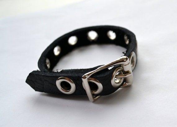 DIY Leather Bracelets: Setting Rivets and Eyelets - Rings and