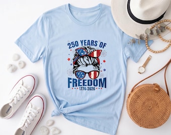 250 Years of Freedom Messy Bun Patriotic Tee, USA Flag Sunglasses & Headband Graphic Shirt for Women’s 4th of July Anniversary