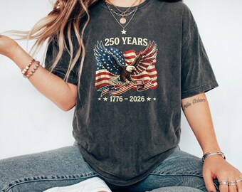 250 Years 1776-2026 Patriotic Eagle Tee, Vintage Washed American Flag Graphic Shirt for USA Anniversary & 4th of July
