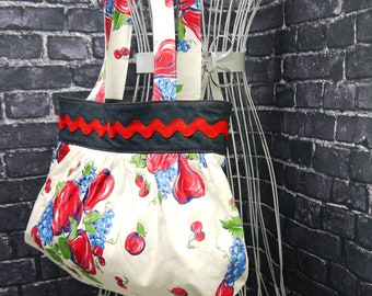 Large Hobo Bag, Tote, Carry All, Shoulder Bag, Vintage Fruity Fabric Bag, Large Purse, Large Shoulder Bag, Hobo, Apples and Strawberries