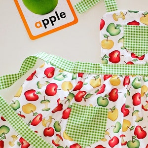 Toddler Apple Apron, Apple Apron, Girls Apron, Little Girl Apron, Baking Apron, Cooking Apron, Kids Apron, Childrens Apron, Birthday Gift