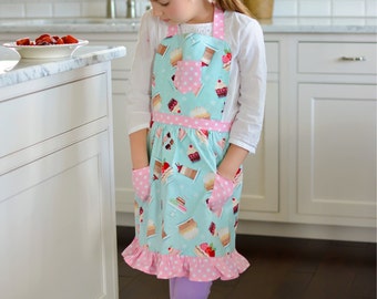 Dessert Apron, Retro Style Apron, Children's Apron, Toddler Apron, Girls Apron, Baking Apron, Cooking Apron, Kids Apron, Little Girls Apron