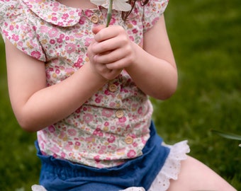 Toddler Top, Girls Top, Summer Top, Flutter Sleeve Top, Toddler Summer Top, Girls Summer Top, Button Front Top, Vintage Top, Floral Blouse