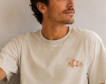 Camiseta Still Me – Camiseta de autenticidad – Camiseta de autoaceptación – Camiseta de crecimiento personal – Camiseta minimalista con estampado de pez payaso