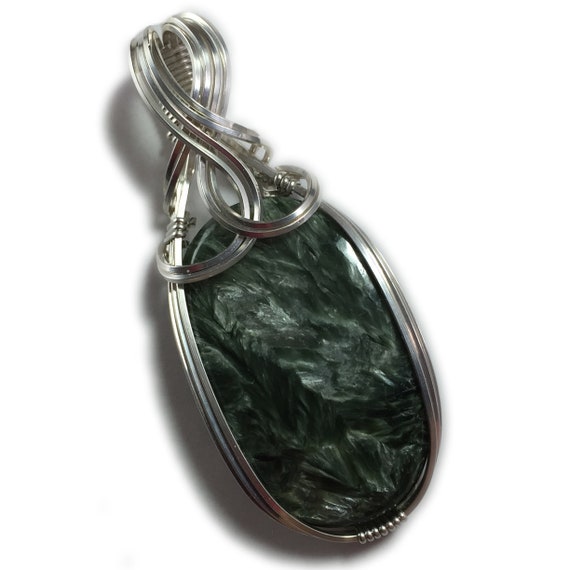 black seraphinite