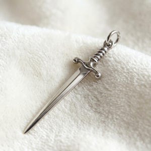 925 Sterling Silver Svärdhalsband – Gotiskt medeltida dolkhängsäck för punk och alternativ stil, unisexsmycken