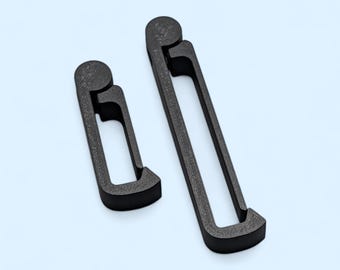 Clips organizadores de cables – Soporte para enrollar cables impreso en 3D – Juego de 2 (grande + pequeño) – Gestión de cables para viajes, ideal para equipos tecnológicos y de fotografía.