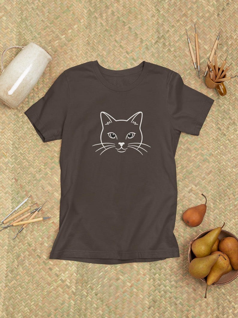 Minimalist Katzen Gesicht Shirt, Line Art Kitty T-Shirt, Tier Liebhaber Geschenk, Einfache Tier Grafik Bild 5