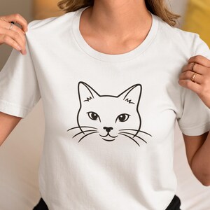 Minimalist Katzen Gesicht Shirt, Line Art Kitty T-Shirt, Tier Liebhaber Geschenk, Einfache Tier Grafik Bild 1
